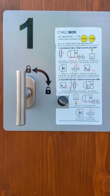 Cyklobox (parkoviště pro kola)