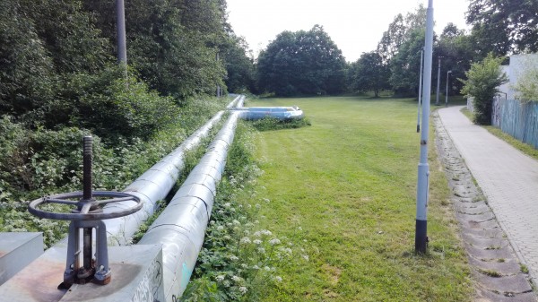 Revitalizace plochy mezi dolní částí ulice Lesní a MŠ v ulici Zahradní. Vybudování areálu víceúčelového a vícegeneračního hřiště.